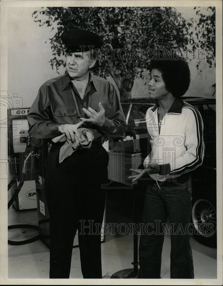 1976 Press Photo Ed McMahon Marlon Jackson entertainers - RRW12851 - Historic Images