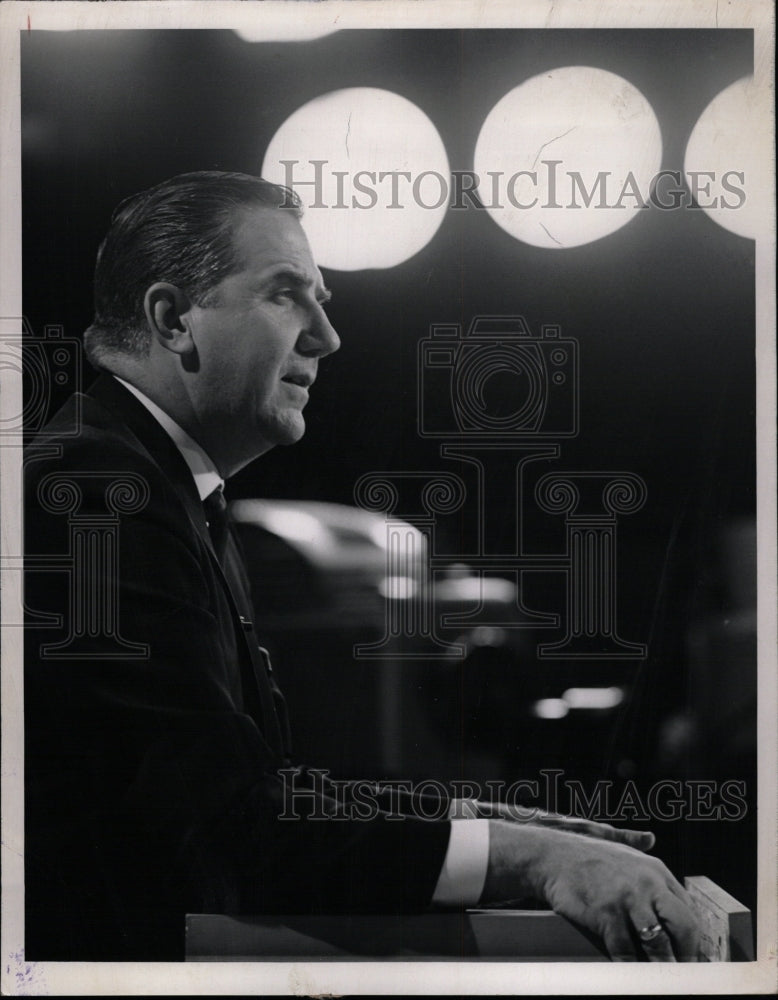 1968 Press Photo Ed McMahon Actor TV Radio Personality - RRW12859 - Historic Images