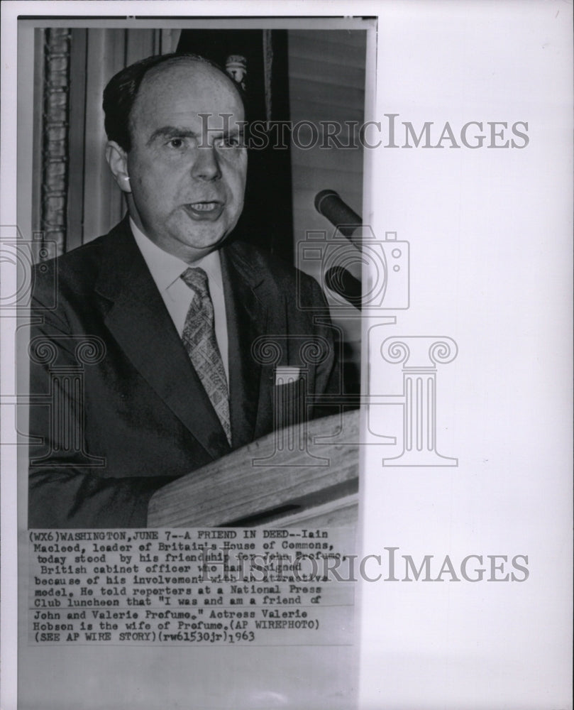 1963 Press Photo Iain Macleed John Broofumo Britain - RRW13015 - Historic Images