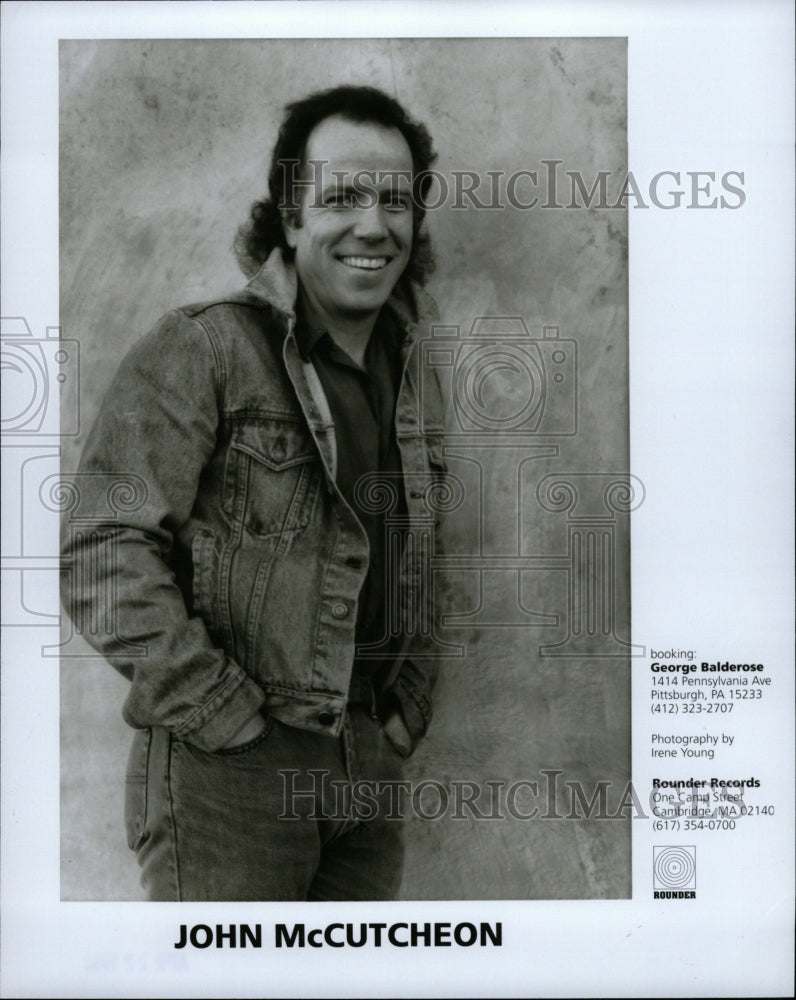 1992 Press Photo Wisconsin native John McCutcheon Album - RRW13103 - Historic Images