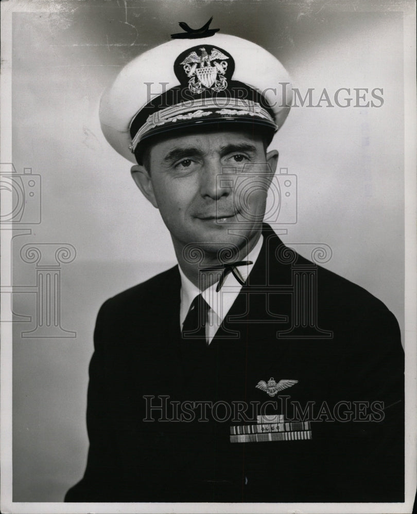 1965 Press Photo New Grosse Ile Commander Captain Brown - RRW13203 - Historic Images