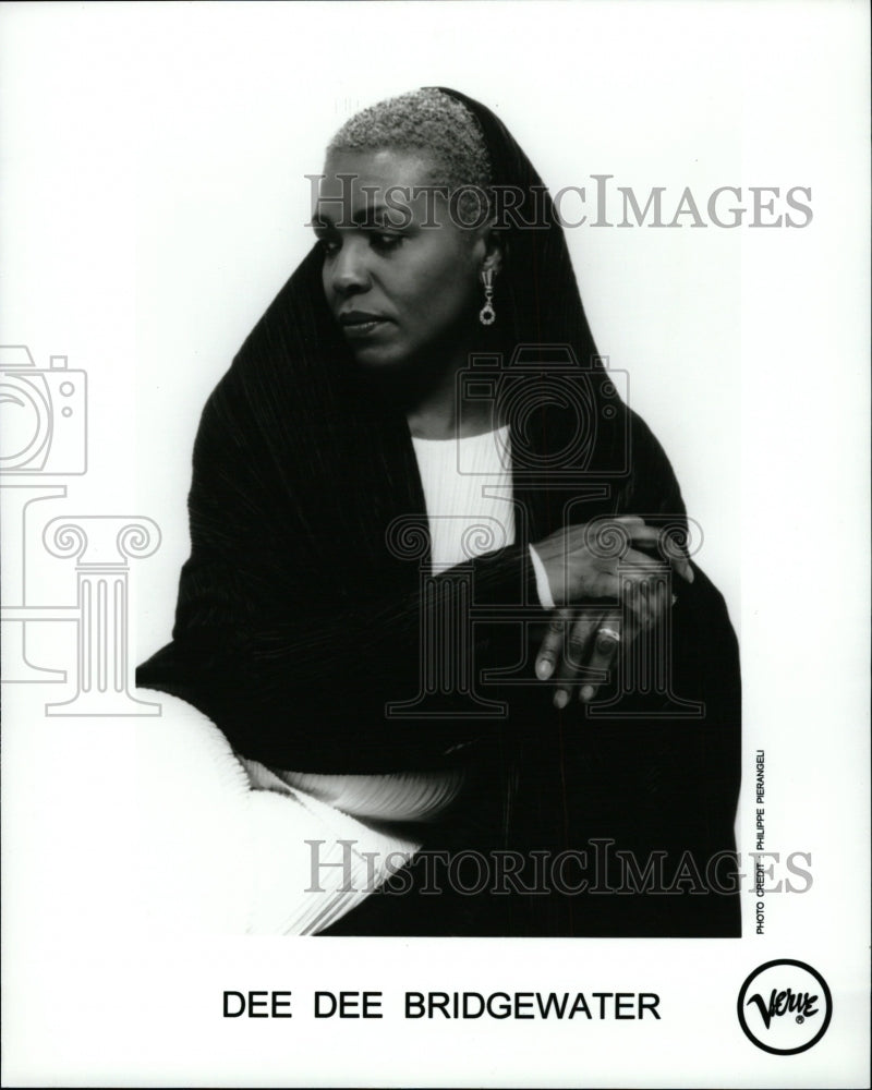 2000 Press Photo Jazz Singer Dee Dee Bridgewater - RRW13267 - Historic Images