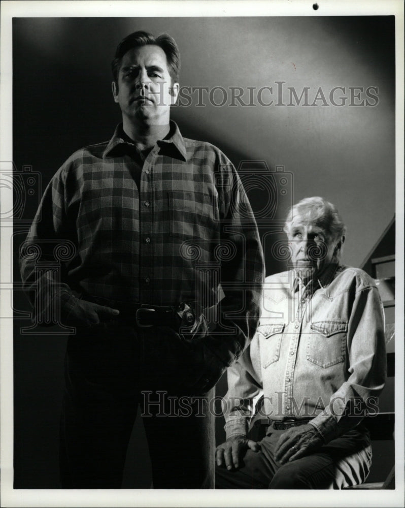 1994 Press Photo Beau Lloyd Bridges Secret Sin Father - RRW13279 - Historic Images