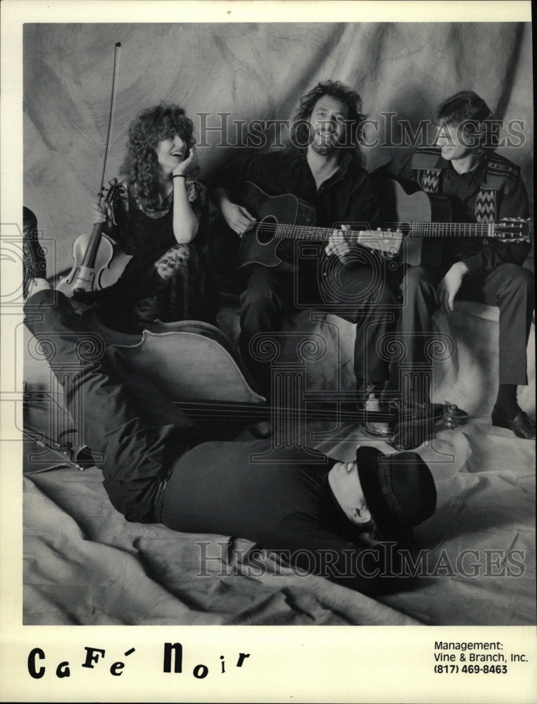 1990 Press Photo Cafe Noir American Musicians Group - RRW13349 - Historic Images