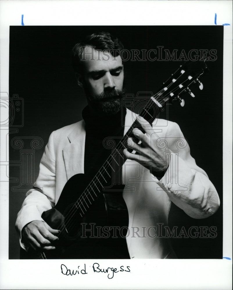 2001 Press Photo David Burgess World Renowned Guitarist - RRW13459 - Historic Images