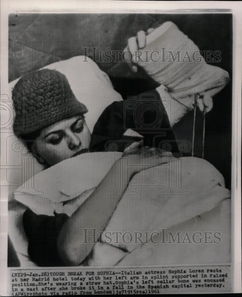 1961 Press Photo Tough Break Sophia Italian Madrid rest - RRW13627 - Historic Images