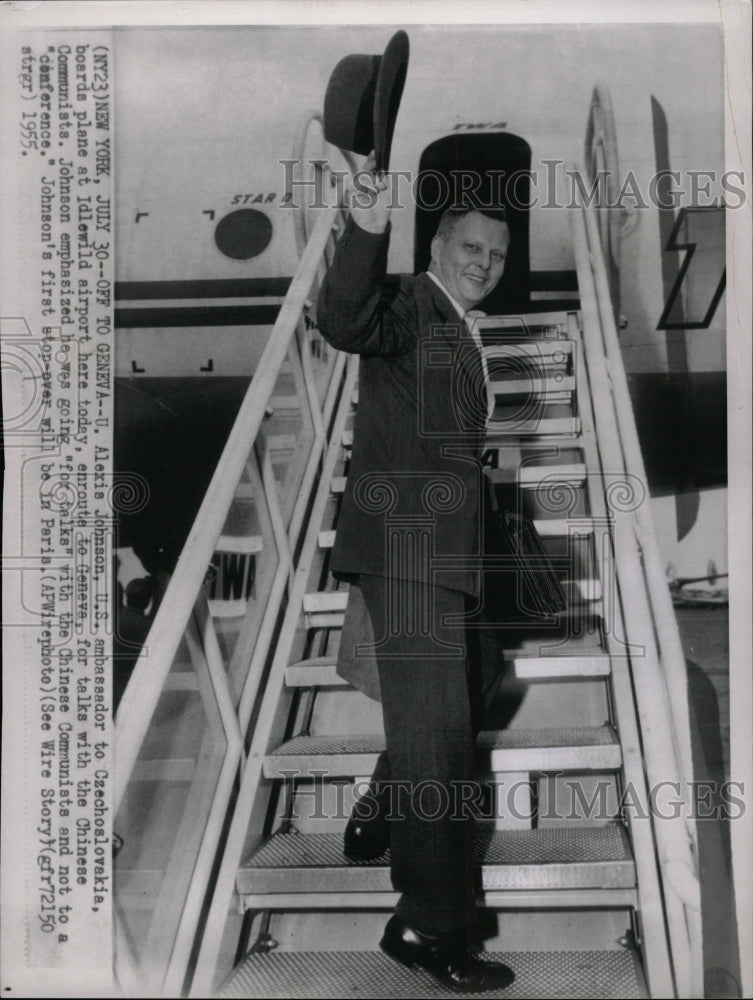 1955 Press Photo Alexis Johnson US Czecholovakia Plane - RRW13641 - Historic Images