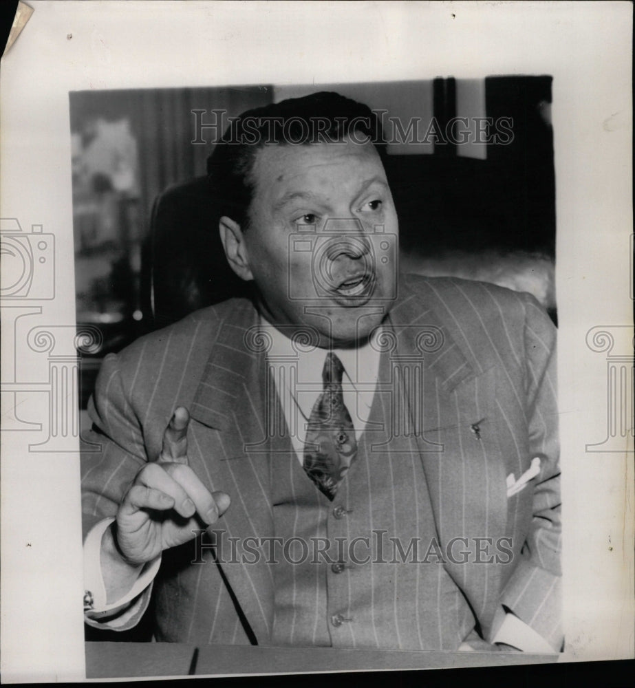 1951 Press Photo Frank McKinney Charmin National Stack - RRW13791 - Historic Images