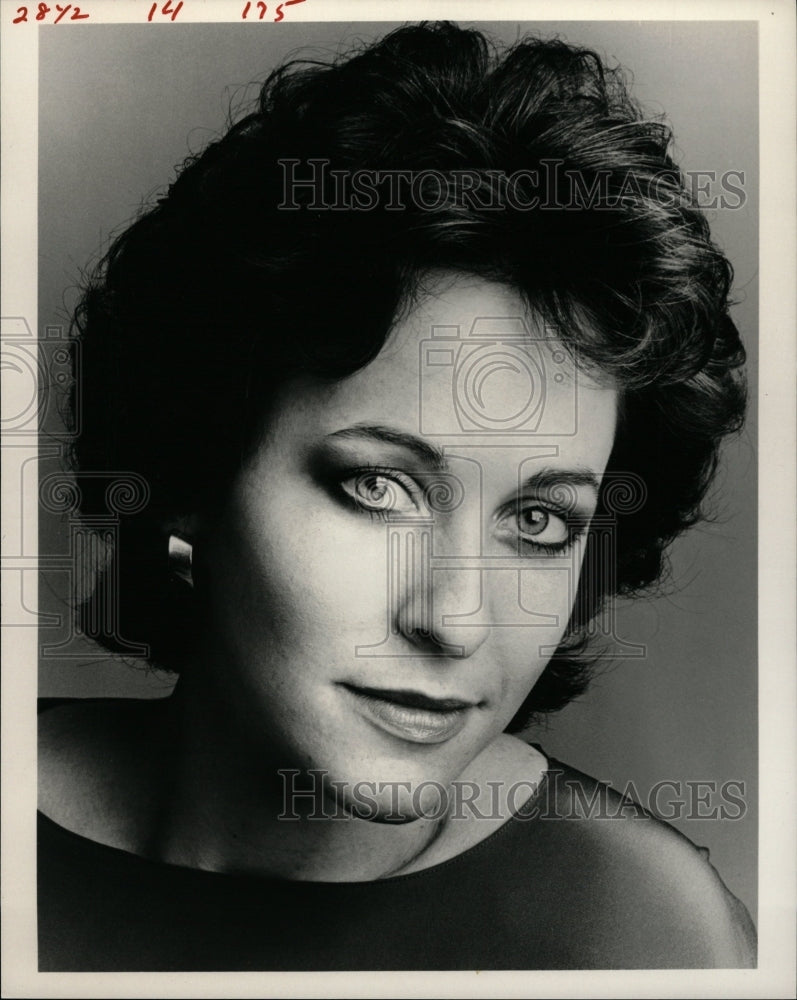 1984 Press Photo Stephanie Friede Singer Soprano - RRW13879 - Historic Images