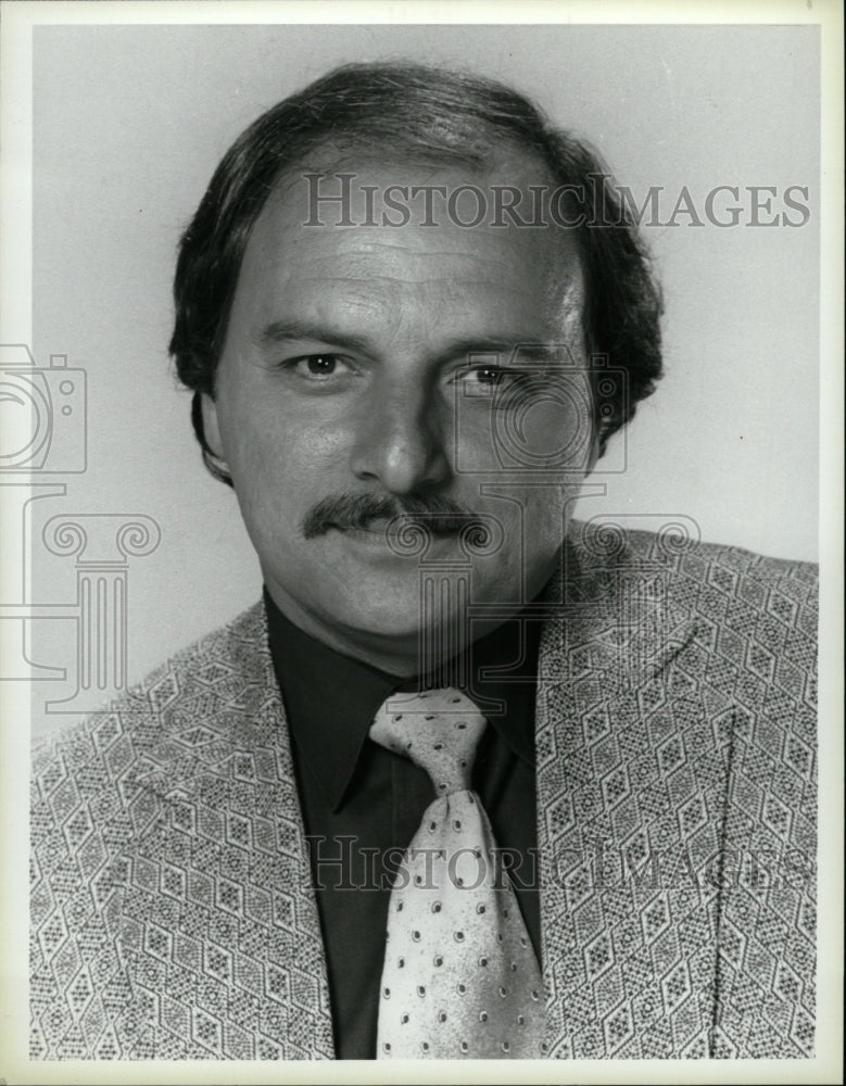 1987 Press Photo Norman Buntz Hill Street Blues NBC - RRW13985 - Historic Images