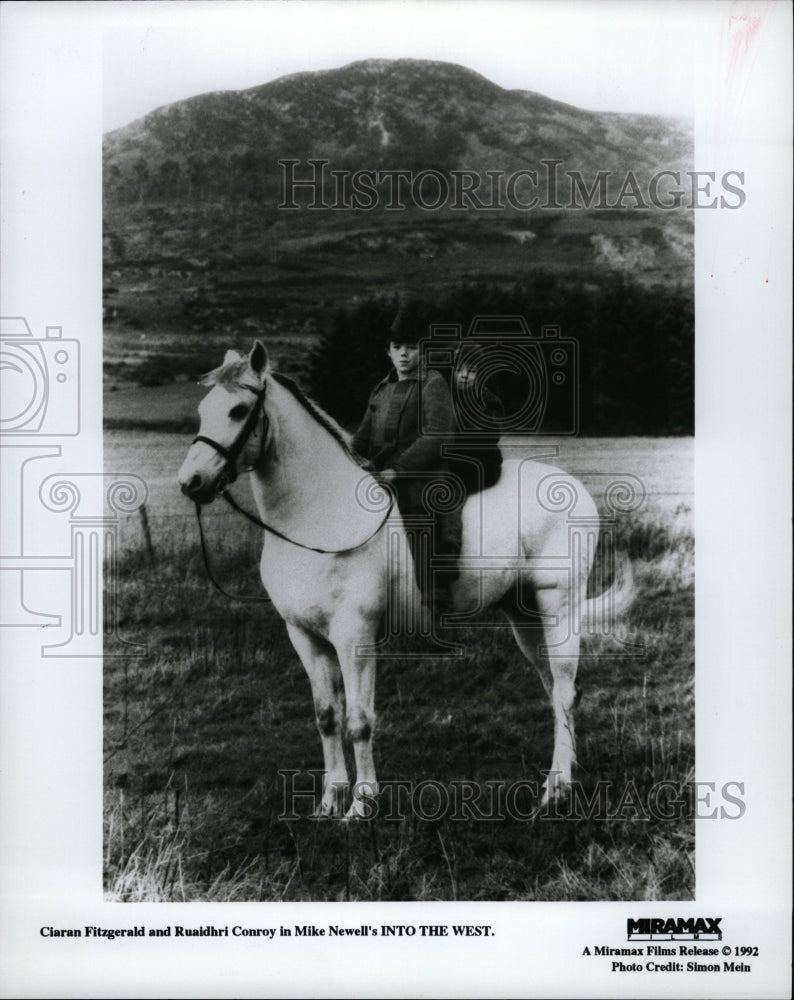 1998 Press Photo Claran Fitzgerald Rualdhri Conroyin - RRW14131 - Historic Images