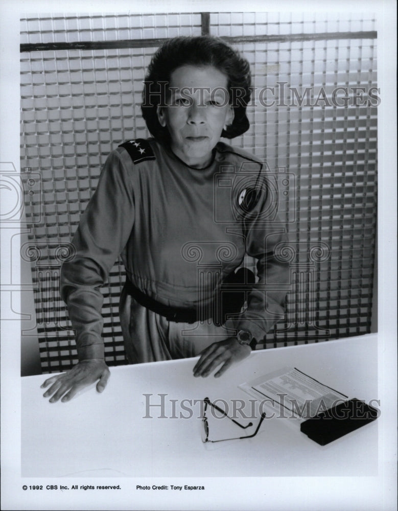 1995 Press Photo Linda Hunt America Oxheart Popeye Kwan - RRW14409 - Historic Images