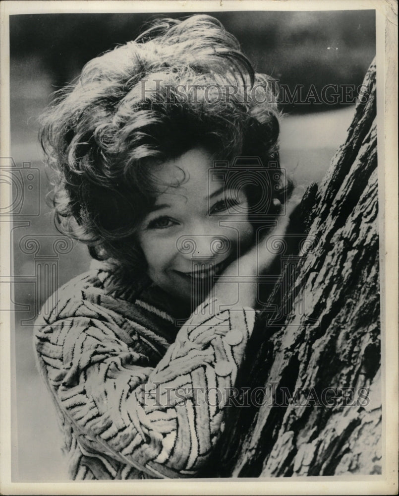 1972 Press Photo Shirley MacLaine film actress singer - RRW14515 - Historic Images