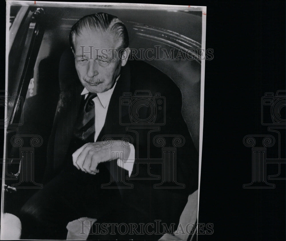 1961 Press Photo Prime Minister Harold Macmillan Market - RRW14579 - Historic Images