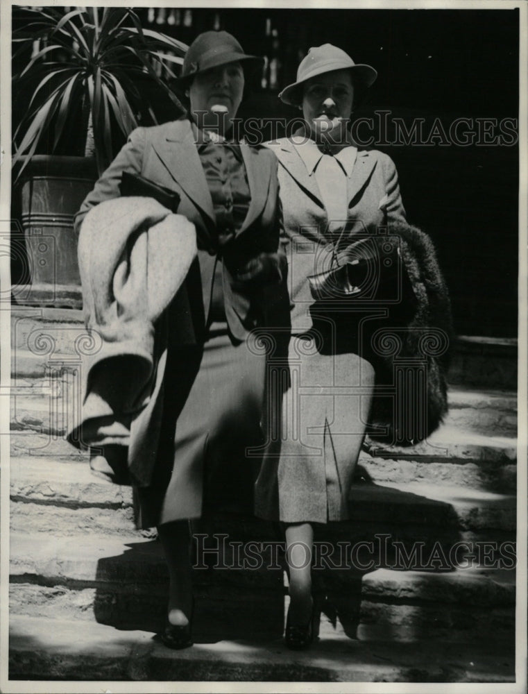 1936 Press Photo Mrs Livermore Freed Jassc Justice Son - RRW14637 - Historic Images