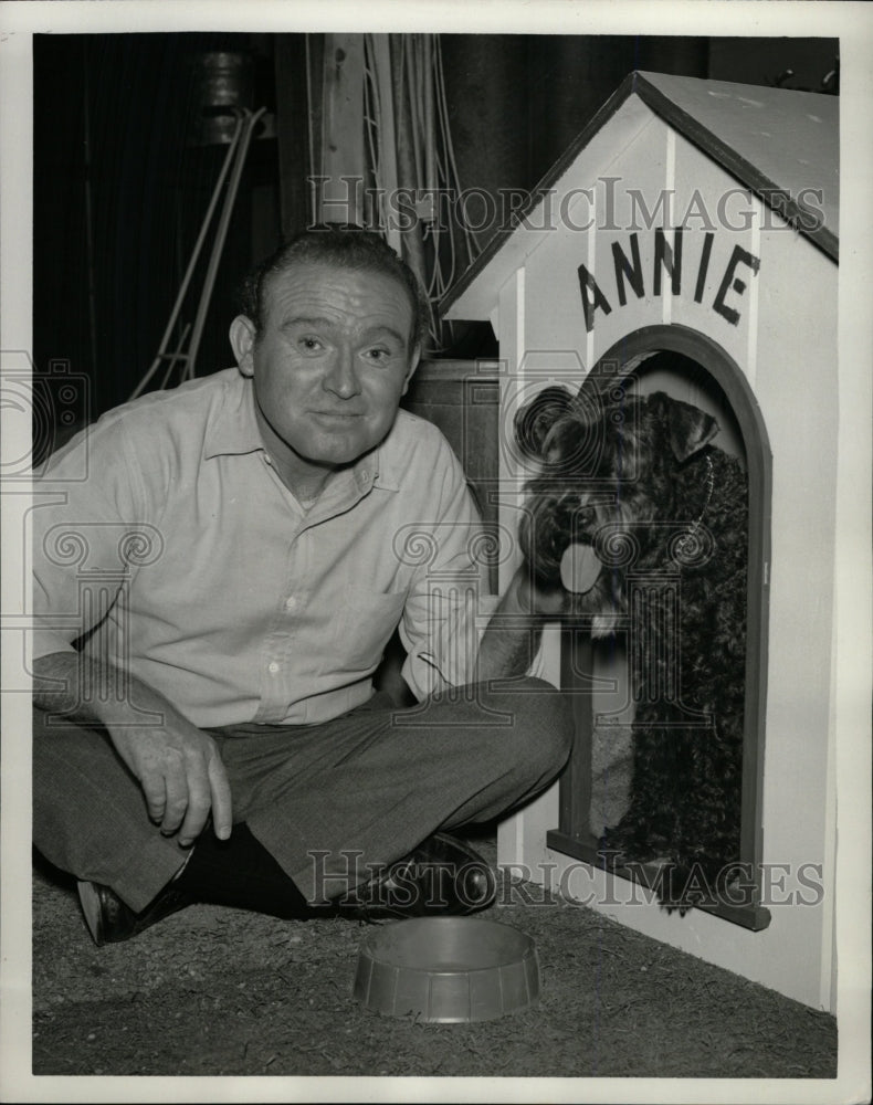 1962 Press Photo Ned Malley Curry Bkue Dog Annie Alfred - RRW15025 - Historic Images