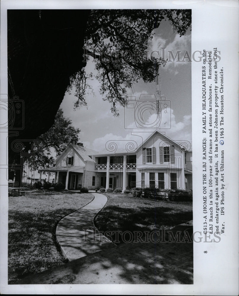 1963 Press Photo Lyndon Johnson farmhouse stone Ranch - RRW15105 - Historic Images