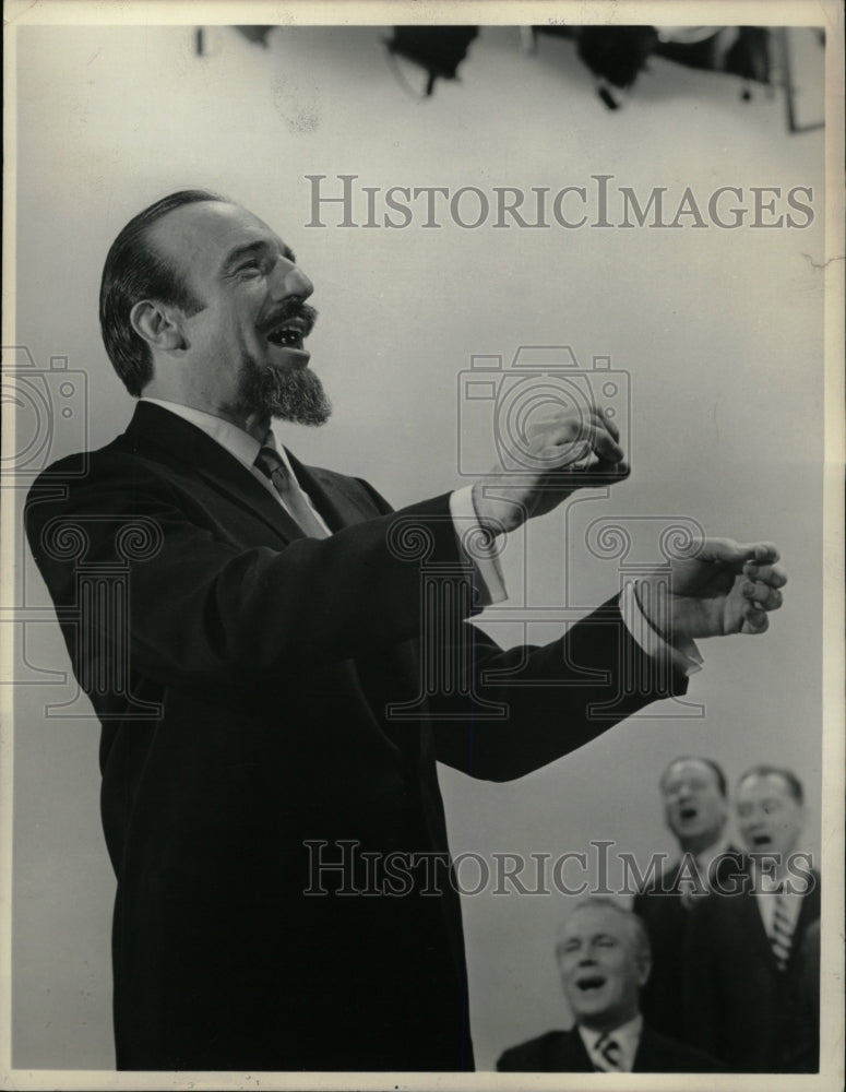 1965 Press Photo Mitch Miller American Musician Singer - RRW15547 - Historic Images