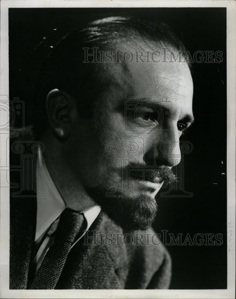 1958 Press Photo Mitch Miller American Musician. - RRW15555 - Historic Images