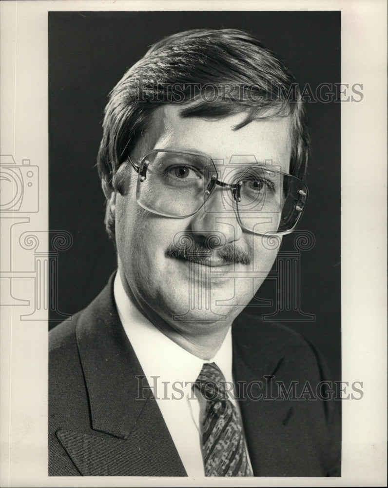 1983 Press Photo Robert G. Allen (Author) - RRW15681 - Historic Images