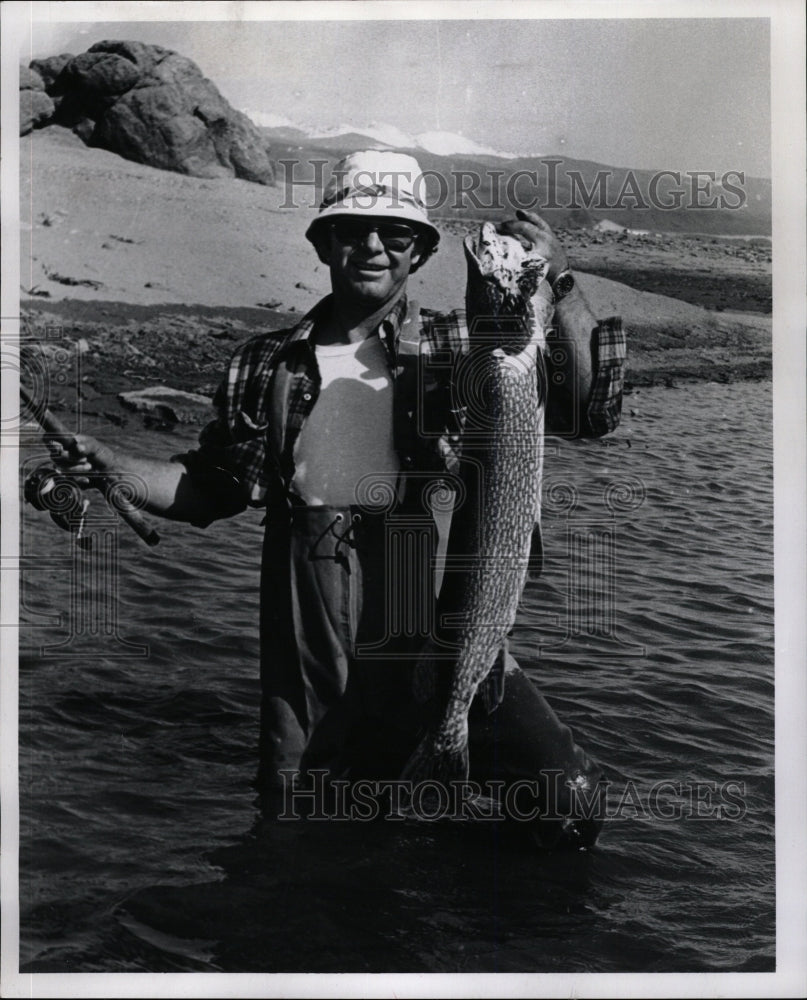 1980 Press Photo Roger Miller (Fisherman) - RRW15717 - Historic Images