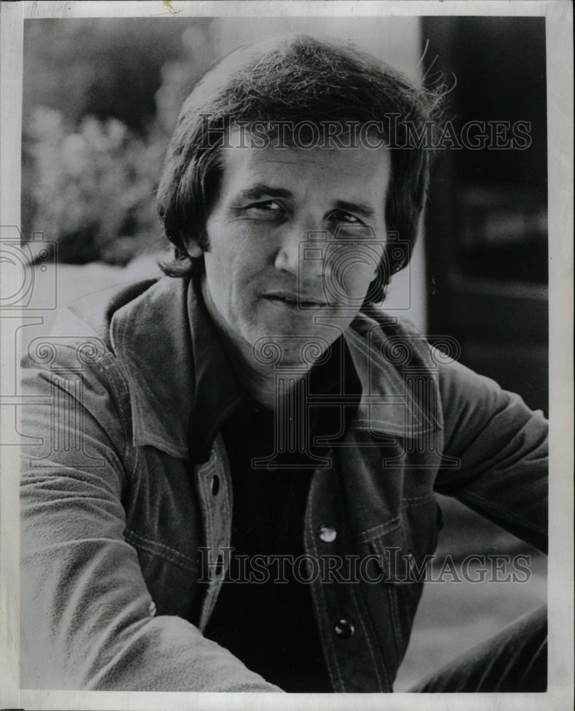 1975 Press Photo Country Pop Singer Roger Miller - RRW15723 - Historic Images