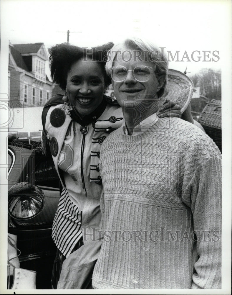 1987 Press Photo Jackee Harry Ed Begley Jr House Keeper - RRW15801 - Historic Images