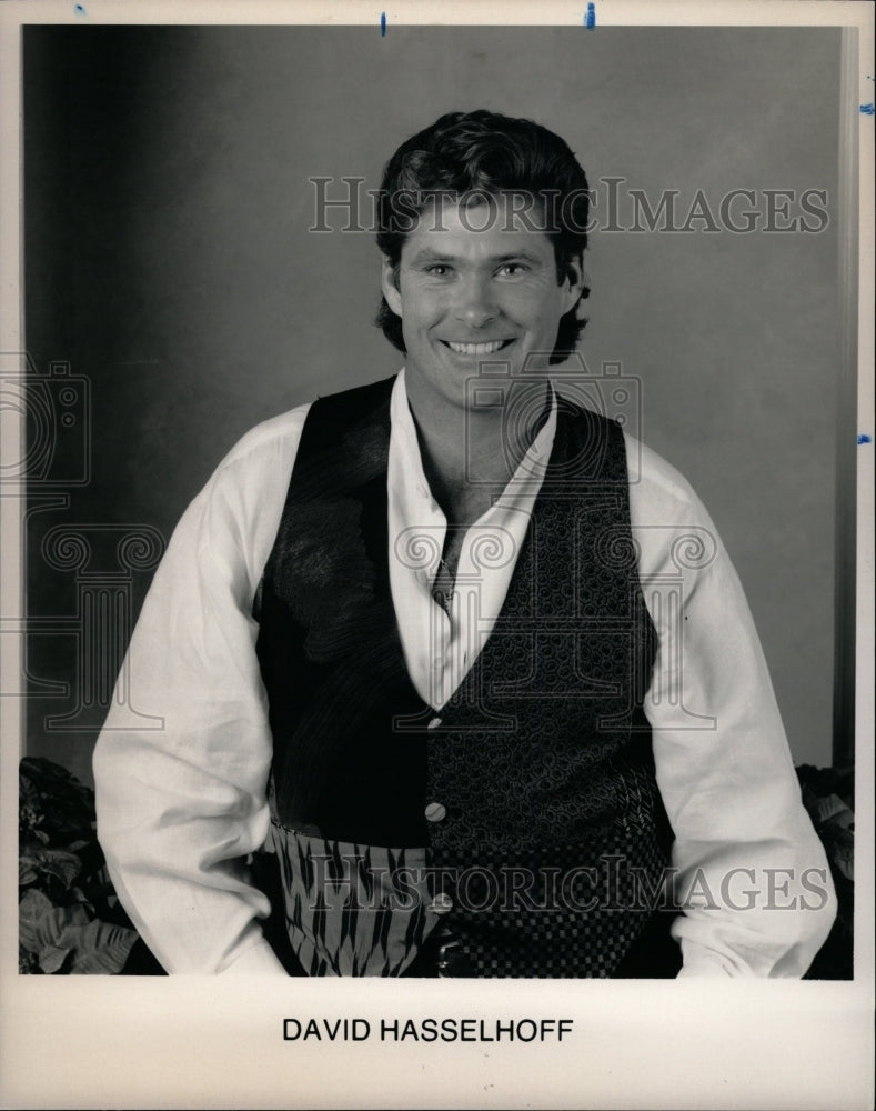 1992 Press Photo David Hasselhoff singer actor producer - RRW15851 - Historic Images