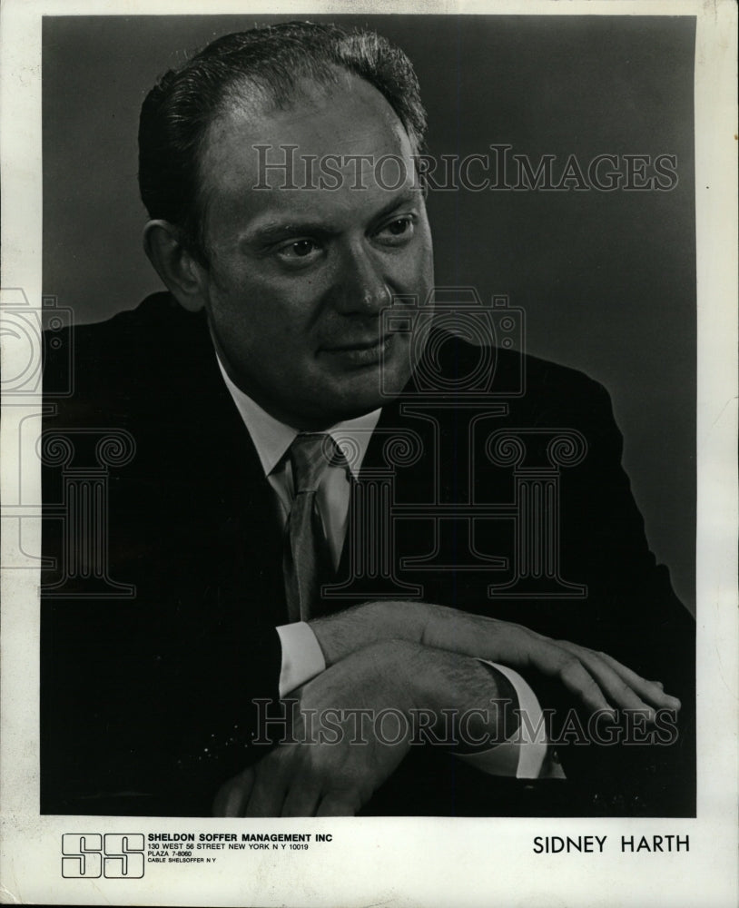 1974 Press Photo Sidney Harth (Violinist) - RRW15879 - Historic Images