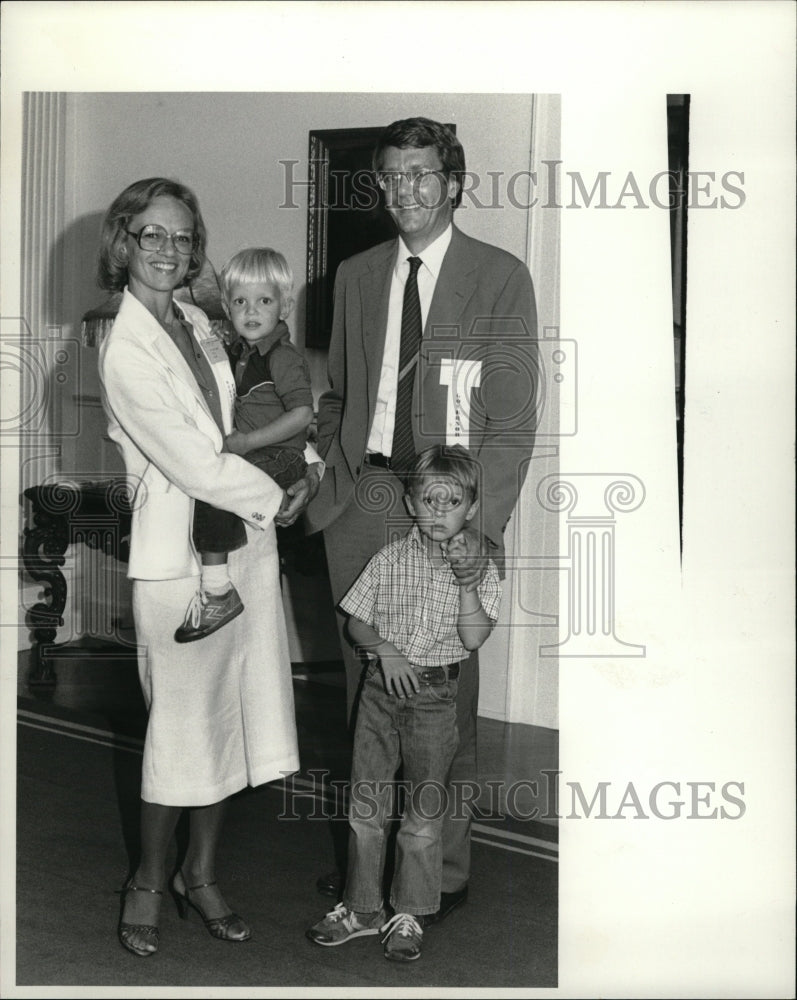 1980 Press Photo Bruce Babbitt Governor family son - RRW15909 - Historic Images