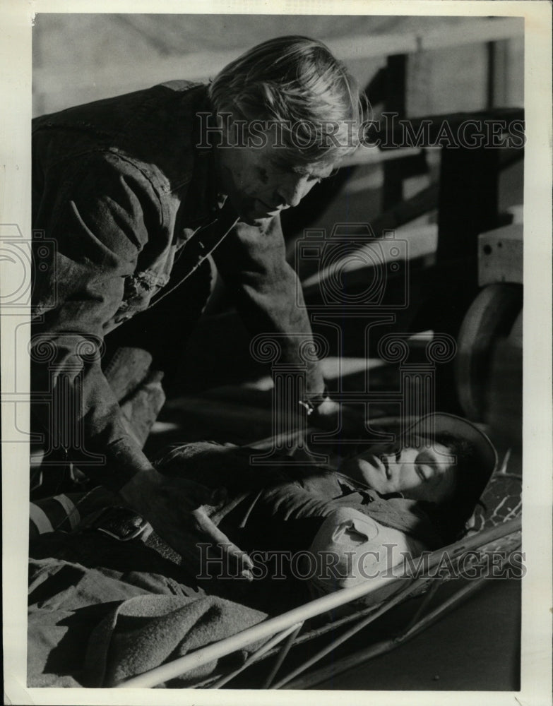 1974 Press Photo James Franciscus American Actor - RRW16093 - Historic Images