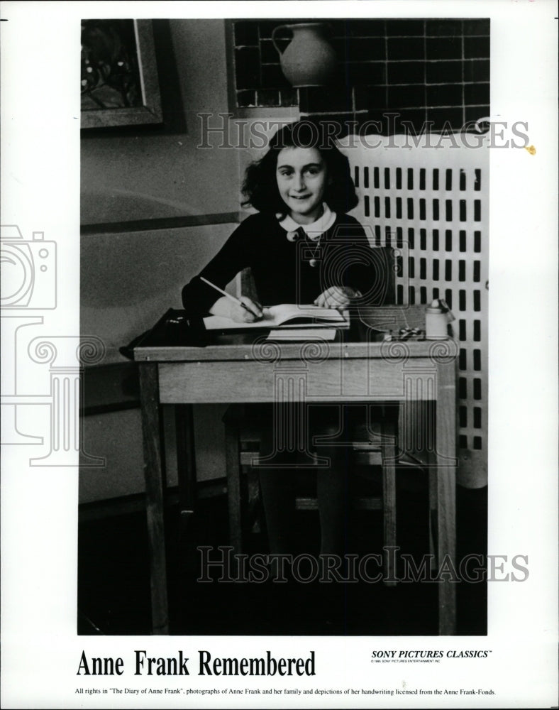 1996 Press Photo Anne Frank Remembered Jon Blair Frank - RRW16175 - Historic Images
