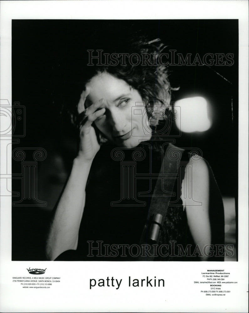 1990 Press Photo Patty Larkin Boston Singer Songwriter - RRW16419 - Historic Images