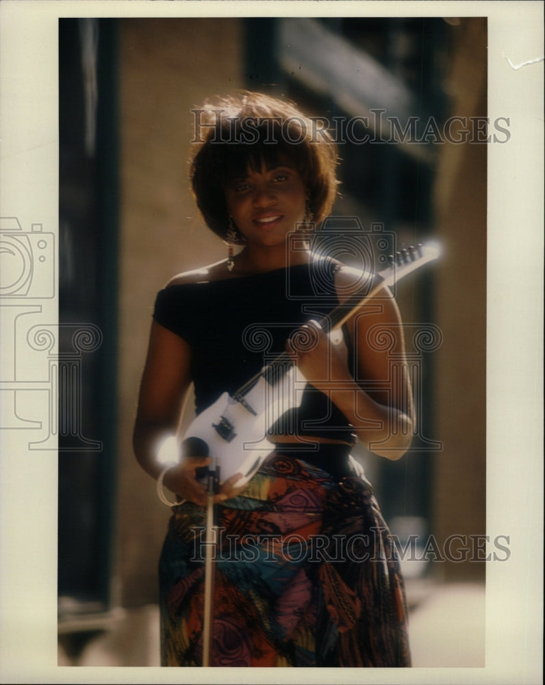 1992 Press Photo Gwen Lister Namibian Namibia Windhoek - RRW16437 - Historic Images