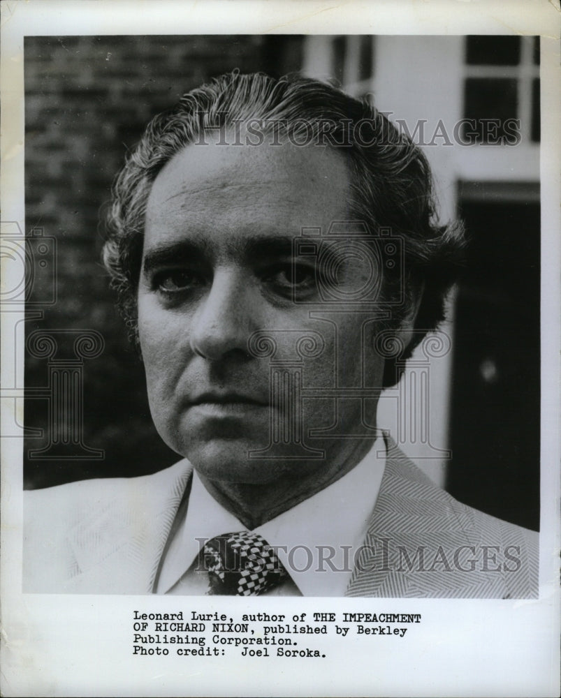 1973 Press Photo Leoard Lurie Author Richard Nixon - RRW16555 - Historic Images