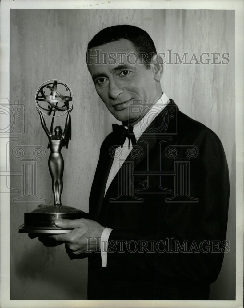 1964 Press Photo Joey Bishop American entertainer Pack - RRW16629 - Historic Images