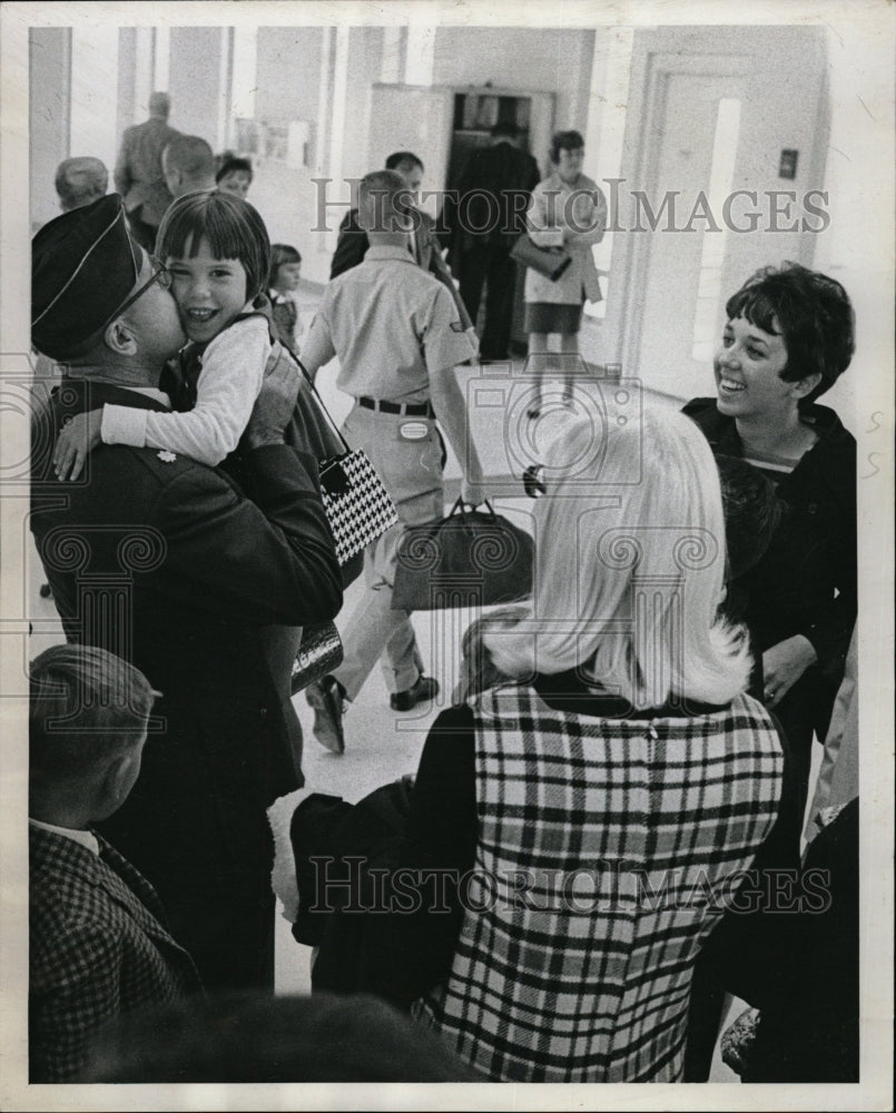 1967 Press Photo Lt Col George Forsyth Broomfield - RRW16715 - Historic Images