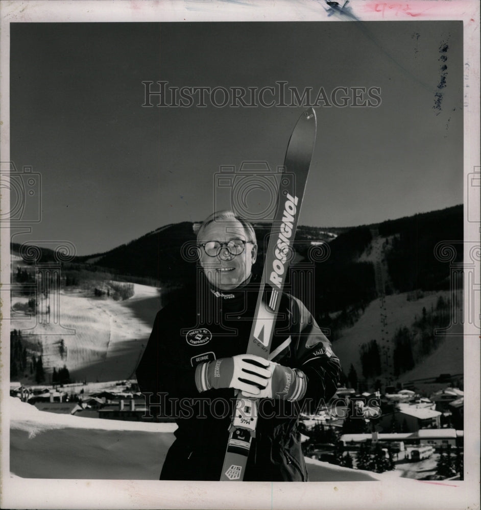 1989 Press Photo George Gillett ski racer insturment - RRW16773 - Historic Images