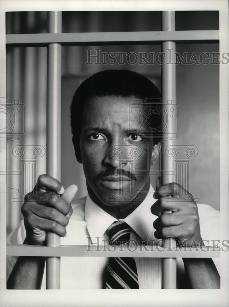 1987 Press Photo W. Dorian Harewood American Acfrican - RRW16849 - Historic Images