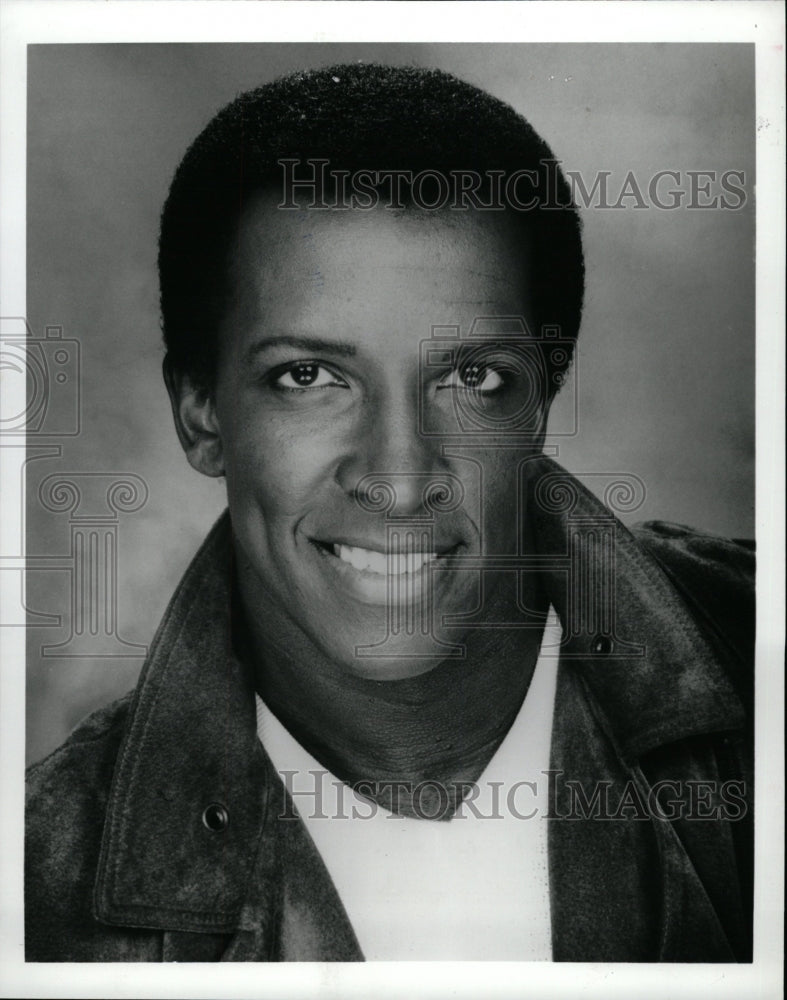1995 Press Photo Dorian Harewood film stage star ABC TV - RRW16855 - Historic Images