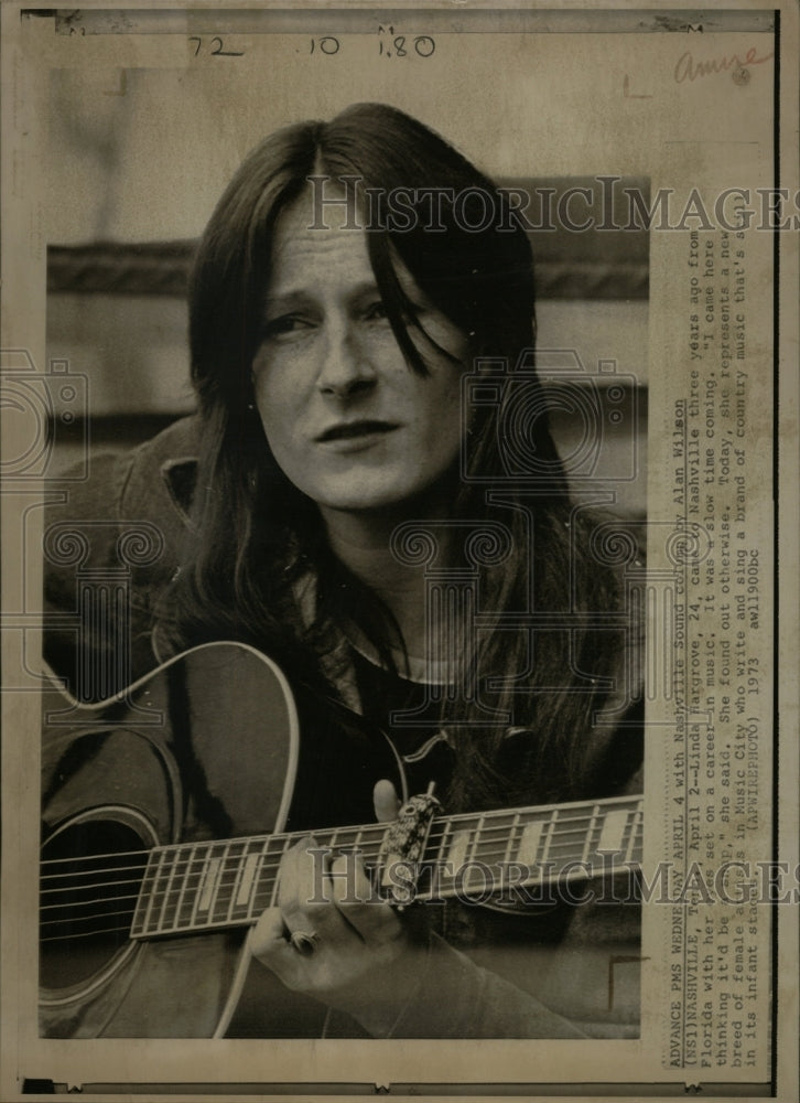 1973 Press Photo Linda Hargrove Musician Songwriter - RRW16899 - Historic Images