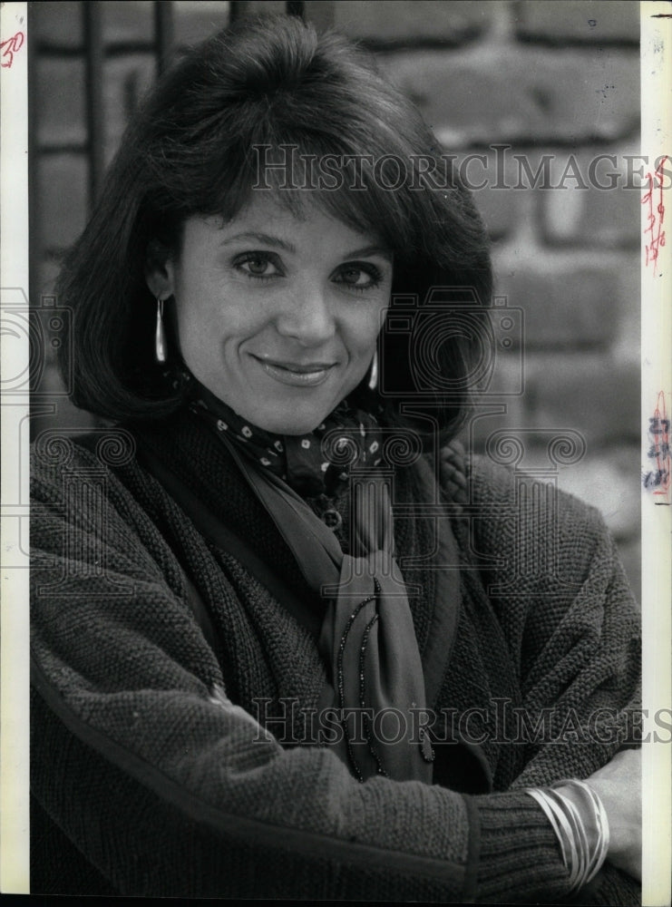 1988 Press Photo Valerie Harper Film TV Actress Chicago - RRW17025 - Historic Images