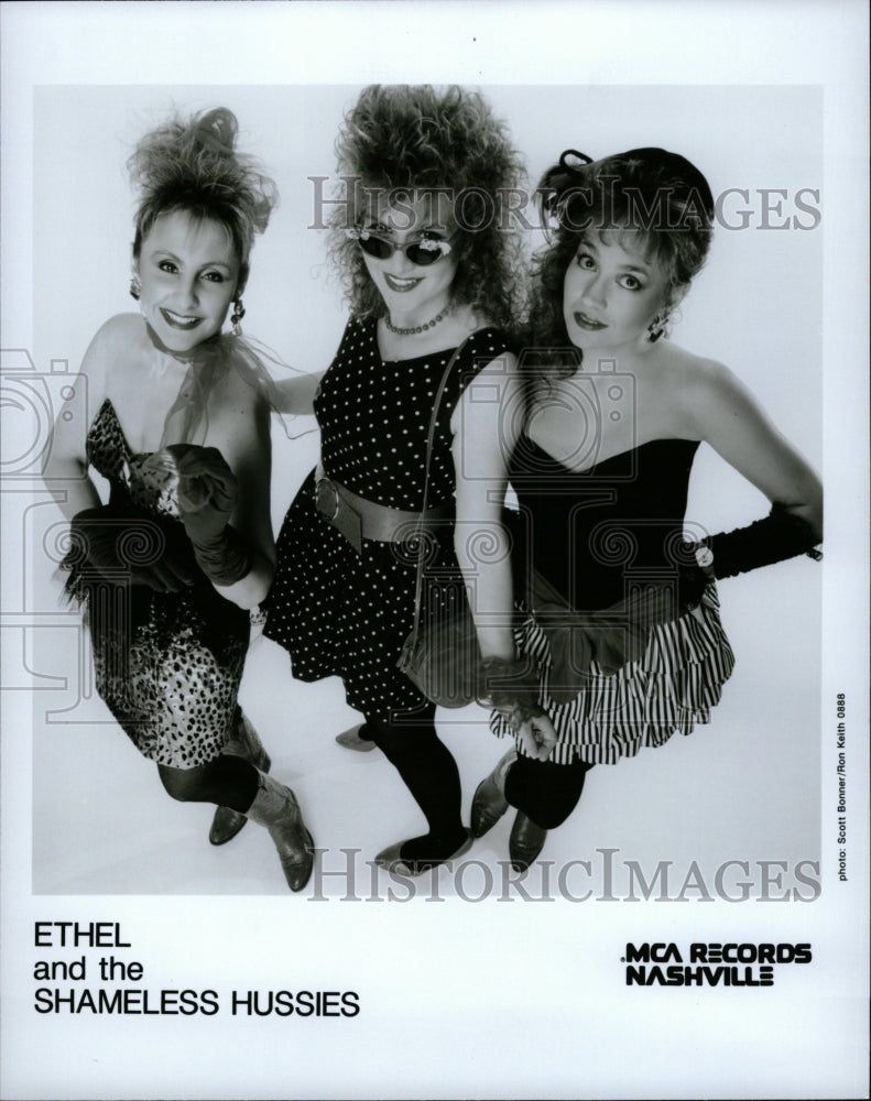 1989 Press Photo Ethel Shameless Hussies Musical Group - RRW17263 - Historic Images