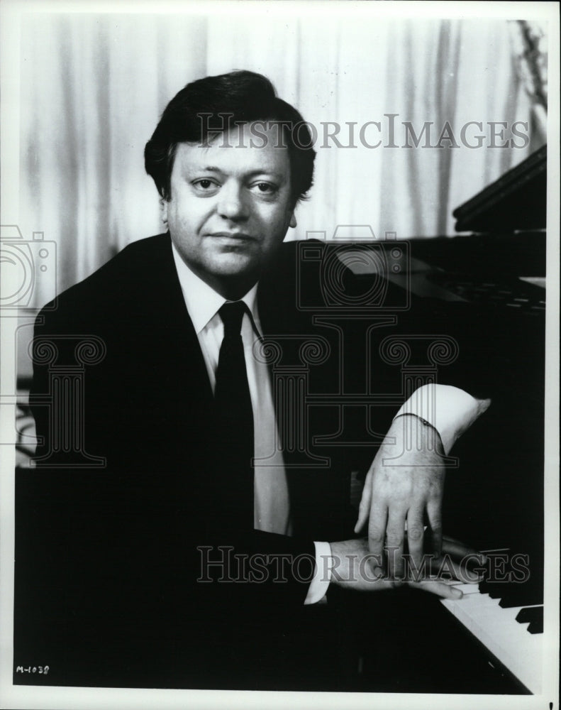 1983 Press Photo Phillippe Entremont Pianist Conductor - RRW17319 - Historic Images