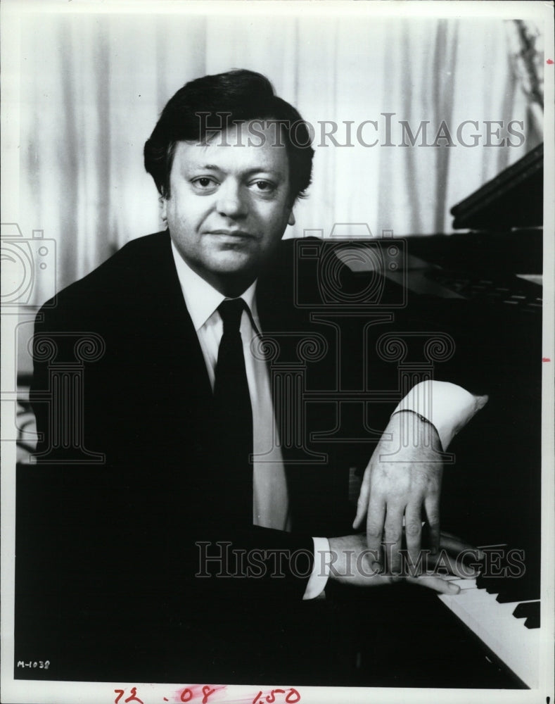 1983 Press Photo Philippe Entremont pianist conductor - RRW17321 - Historic Images