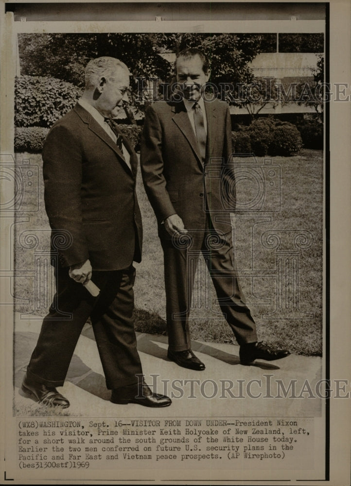 1969 Press Photo President Nixon Keith Holyoake Primer - RRW17413 - Historic Images