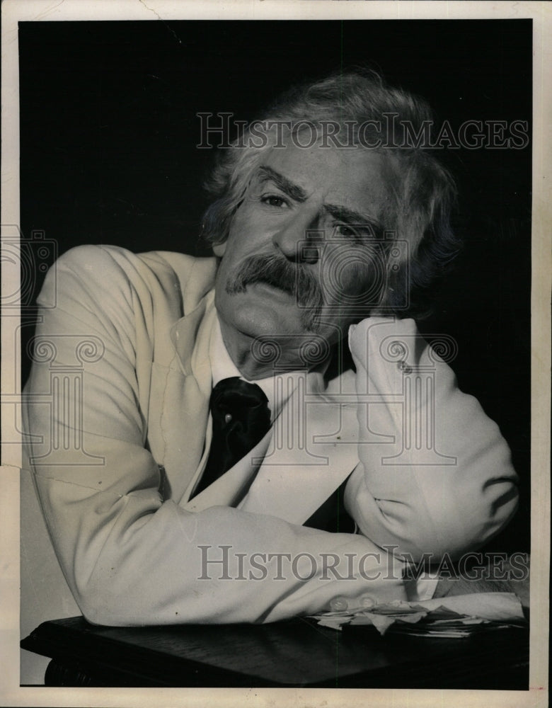 1967 Press Photo Harold Rowe Holbrook American Actor - RRW17451 - Historic Images