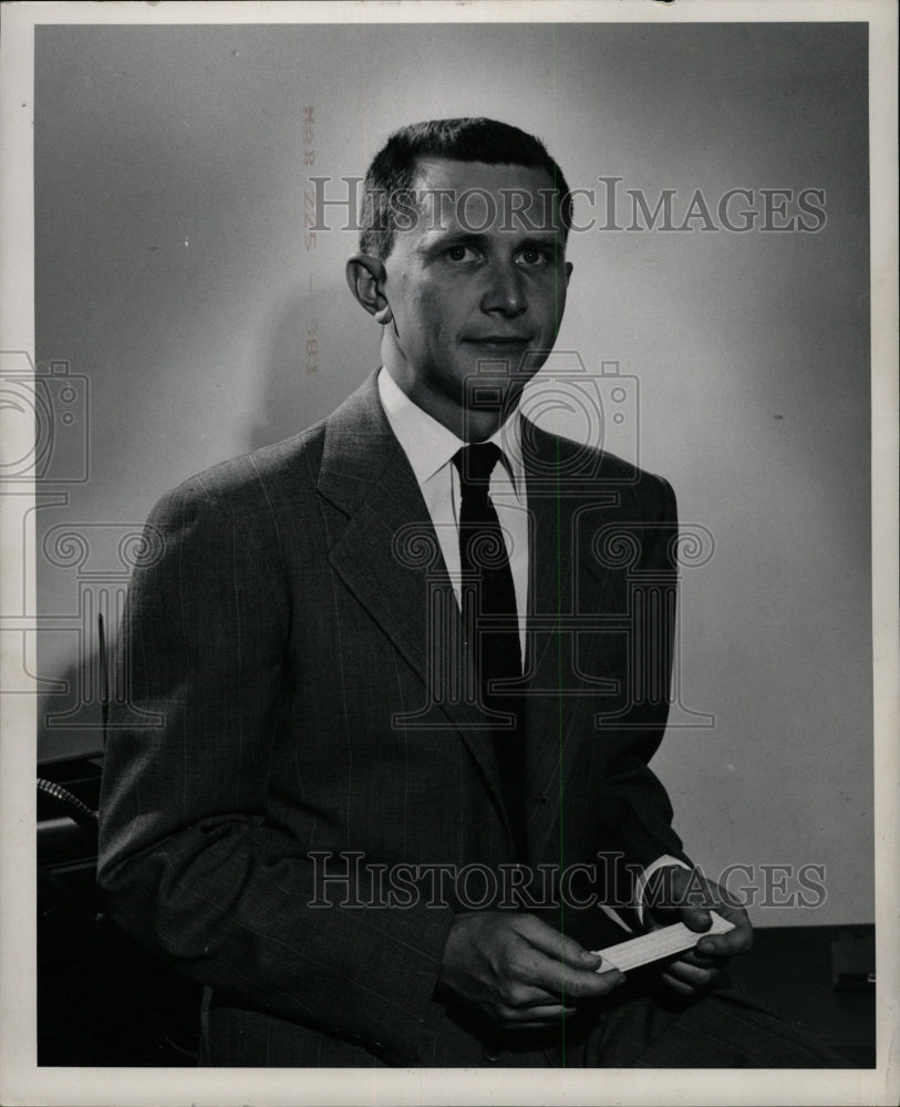 1951 Press Photo H Richard Lloyd - RRW18043 - Historic Images