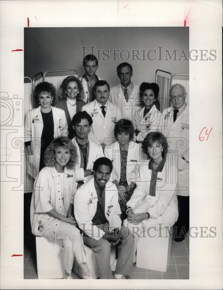 1988 Press Photo St Elsewhere cast - RRW18167 - Historic Images