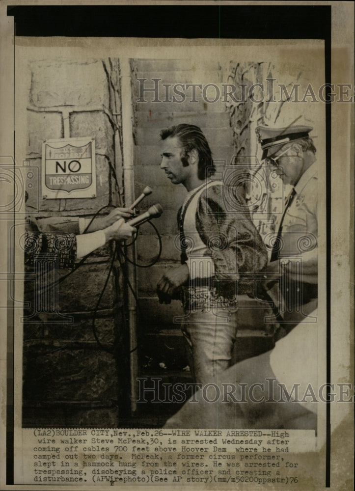 1975 Press Photo S McPeak High-Wire Artist Arrested - RRW18273 - Historic Images